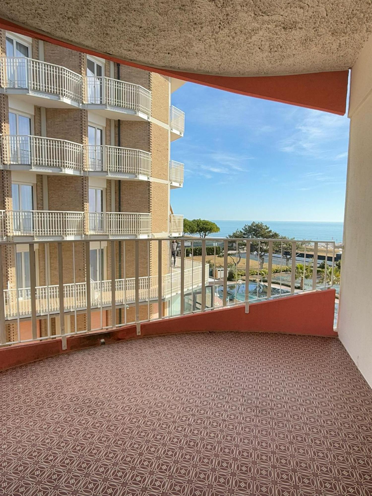 Residence Apollo - Walterigato Apartments Solo Per Famiglie Lido di Jesolo Exterior foto